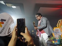 Petjah! Wali & Coldiac Guncang LPS Financial Festival Surabaya