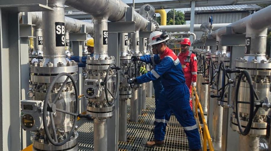 PT Pertamina EP memastikan situasi di Stasiun Pengumpul Subang, Desa Cidahu, Kecamatan Pagaden Barat, Kabupaten Subang, telah terkendali dan aman, pasca insiden di jalur pipa gas CO2 Removal yang terjadi pada Selasa, 5 Agustus 2025, sekitar pukul 04.30 WIB. Pertamina EP juga memastikan pasokan gas ke konsumen jargas kembali normal dan telah berhasil disalurkan kembali sejak Selasa (5/8/2025) sore.  Doc Pertamina EP