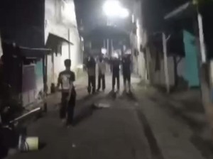 Pesilat Pulang Pengajian Bentrok dengan Warga Kerja Bakti di Surabaya