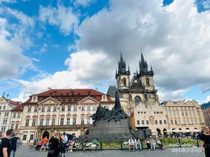 Praha Terkenal sebagai Kota Seribu Menara