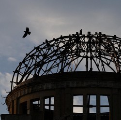 Dunia Peringati 80 Tahun Bom Atom Hiroshima, Perang Nuklir Makin Nyata