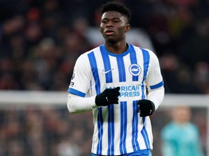 Rumor Transfer: MU Kini Dekati Carlos Baleba dan Gabriel Sara