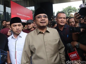 Eks Menag Yaqut Dicegah KPK ke Luar Negeri