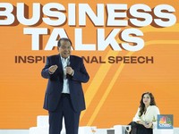 Warga Surabaya Dapat Oleh-oleh Ini dari LPS Financial Festival