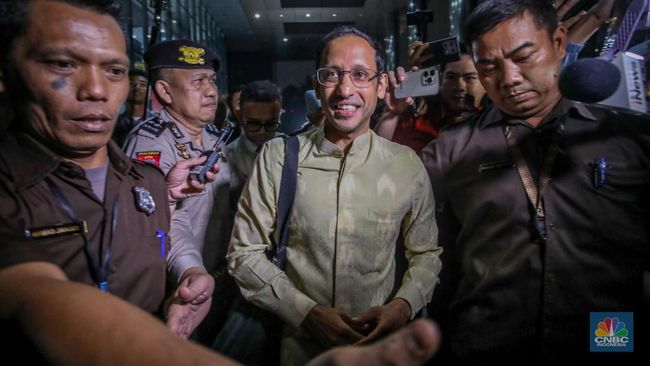 Nadiem Makarim Tersangka Korupsi Laptop Chromebook, Langsung Ditahan