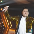 Penampilan King Nassar menghibur para pengunjung dalam acara LPS Financial Festival 2025 di Dyandra Convention Center, Surabaya, Jawa Timur, Kamis (7/8/2025). (CNBC Indonesia/Tias Budiarto)