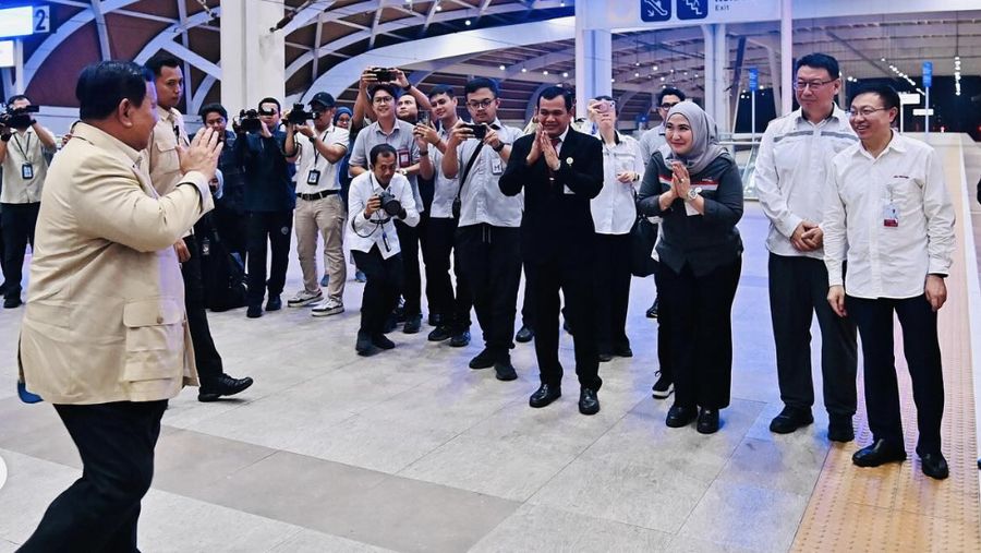 Presiden Prabowo Subianto bertolak menuju Provinsi Jawa Barat dalam rangka kunjungan kerja, Rabu (06/08/2025). (Tangkapan Layar Instagram/Kemensetneg.RI)