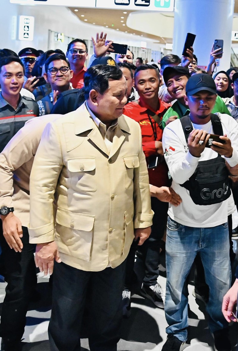 Presiden Prabowo Subianto bertolak menuju Provinsi Jawa Barat dalam rangka kunjungan kerja, Rabu (06/08/2025). (Tangkapan Layar Instagram/Kemensetneg.RI)