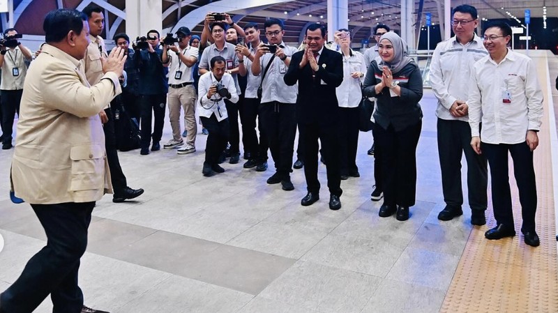 Presiden Prabowo Subianto bertolak menuju Provinsi Jawa Barat dalam rangka kunjungan kerja, Rabu (06/08/2025). (Tangkapan Layar Instagram/Kemensetneg.RI)