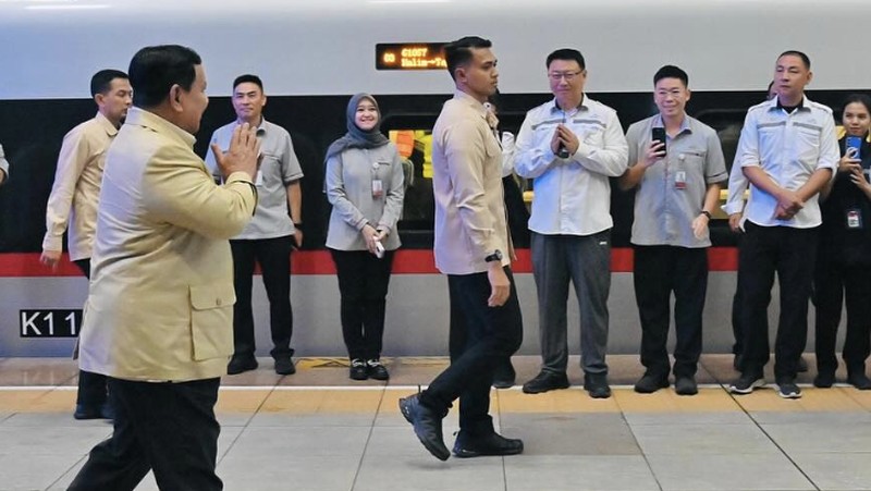 Presiden Prabowo Subianto bertolak menuju Provinsi Jawa Barat dalam rangka kunjungan kerja, Rabu (06/08/2025). (Tangkapan Layar Instagram/Kemensetneg.RI)