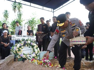 Iptu (Anm) Donald Pahlawan Karhutla Riau Dimakamkan Secara Kedinasan
