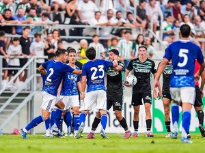 Real Betis Vs Como: Pramusim Adu Jotos!