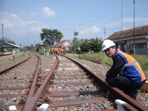 Rel Kereta Sepanjang 600 Km Dibangun 2026, Prioritas Wilayah Ini