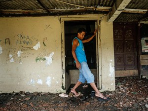 Alasan Wasmo Ogah Pindah Meski Rumah Ambles 1 Meter Dimakan Tanah