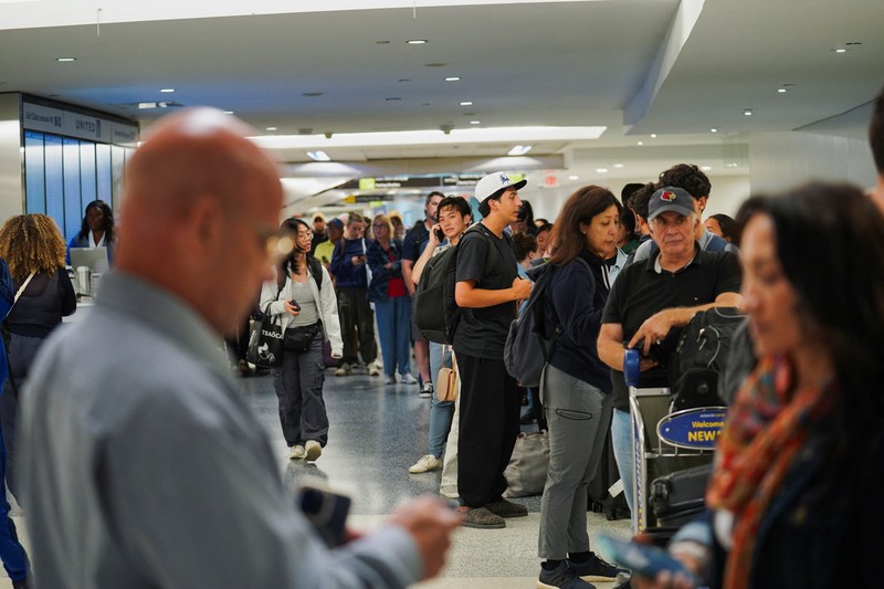 Sejumlah pesawat milik United Airlines batal terbang akibat gangguan sistem menyeluruh. Sejumlah pesawat milik United Airlines batal terbang akibat gangguan sistem menyeluruh, Rabu (6/8). (REUTERS/RYAN MURPHY)