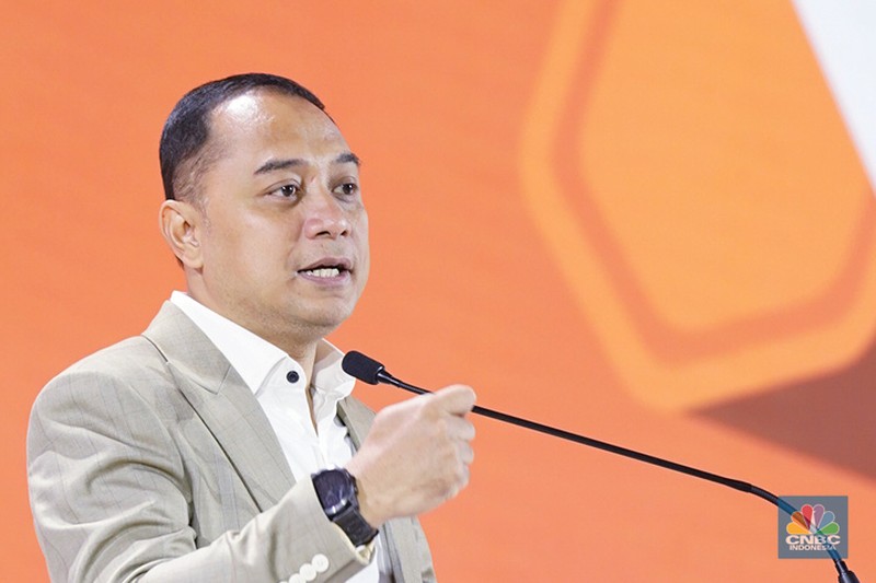 Presiden Direktur HM Sampoerna, Ivan Cahyadi menyampaikan paparan dalam acara LPS Financial Festival 2025 di Dyandra Convention Center, Surabaya, Jawa Timur, Kamis (7/8/2025). (CNBC Indonesia/Tias Budiarto) Presiden Direktur HM Sampoerna, Ivan Cahyadi menyampaikan paparan dalam acara LPS Financial Festival 2025 di Dyandra Convention Center, Surabaya, Jawa Timur, Kamis (7/8/2025). (CNBC Indonesia/Tias Budiarto)