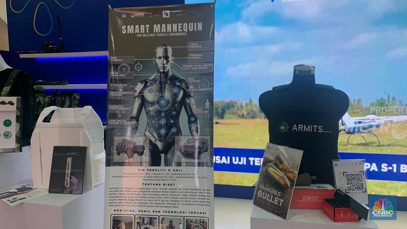 Berbagai inovasi dan riset dipamerkan pada Konvensi Sains, Teknologi dan Industri Indonesia (KSTI) 2025 di Sasana Ganesa ITB, Kota Bandung, Jumat (8/8/2025). (CNBC Indonesia/fergi)