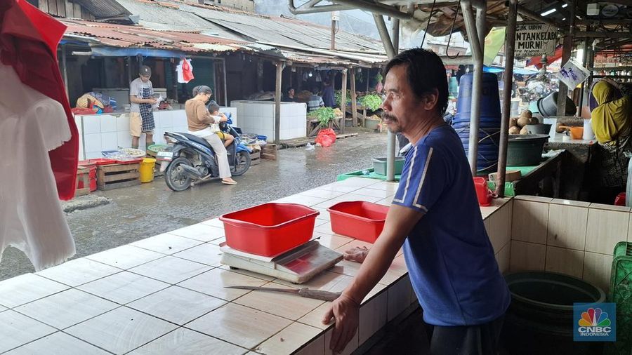 Harga Daging sapi di Pasar Kemiri Muka Depok dan Pasar Minggu Jakarta Selatan, Jumat (8/8/2025). CNBC Indonesia/Chandra Dwi Pranata