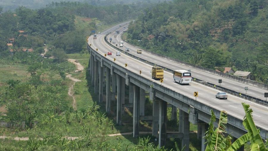 Suasana foto udara jalan tol Cipularang. (Dok. Jasa Marga)