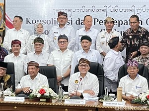 Zulhas Janji Tuntaskan Masalah Sampah Dalam 2 Tahun