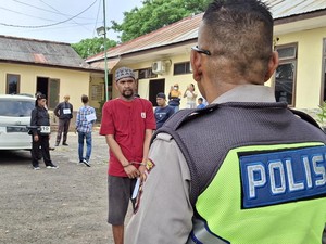 Manto Peragakan 10 Adegan Pembunuhan Rolis Saat Tagih Utang Rp 800 Ribu