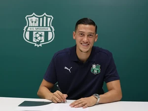Jay Idzes Tak Dimainkan saat Sassuolo Kalah dari Napoli di Serie A