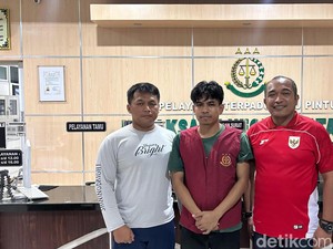 DPO Korupsi KUR BNI Woha Serahkan Diri ke Jaksa