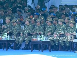 Menteri Pakai Baju Loreng di Batujajar, Prabowo Singgung Permesta