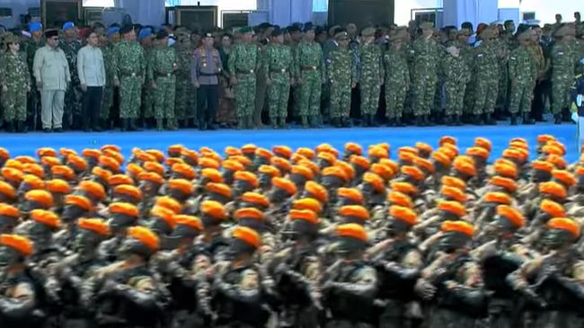 Potret Para Menteri Berseragam Loreng, Tampilan Prabowo-Gibran Berbeda