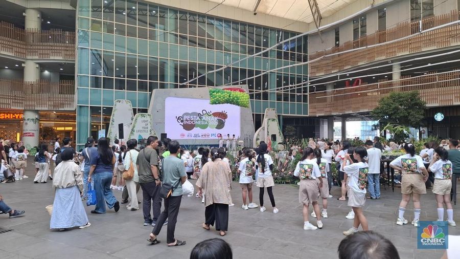 Pentas Seni Anak 2025 Bina Vokalia yang digelar di Atrium One Belpark Mall, Jakarta Selatan, Minggu (10/8/2025). (CNBC Indonesia/Chandra Dwi Pranata)