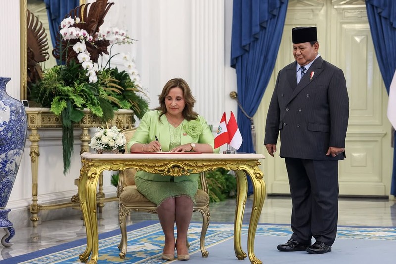 Presiden Republik Indonesia Prabowo Subianto menerima kunjungan Presiden Republik Peru Dina Ercilia Boluarte Zegarra di Istana Merdeka, Jakarta Pusat, Senin (11/8/2025). Presiden Republik Indonesia Prabowo Subianto menerima kunjungan Presiden Republik Peru Dina Ercilia Boluarte Zegarra di Istana Merdeka, Jakarta Pusat, Senin (11/8/2025). (Instagram/prabowo)