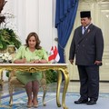 Prabowo Anugerahkan Tanda Kehormatan Tertinggi ke Presiden Peru