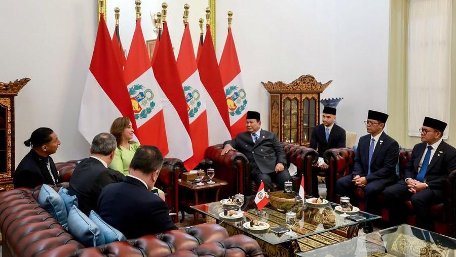 Presiden Republik Indonesia Prabowo Subianto menerima kunjungan Presiden Republik Peru Dina Ercilia Boluarte Zegarra di Istana Merdeka, Jakarta Pusat, Senin (11/8/2025). (Instagram/prabowo)