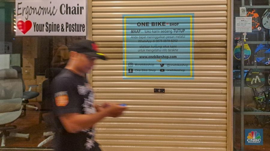 Suasana toko sepeda Brompton di kawasan Senayan Trade Center (STC), Jakarta, Senin (11/8/2025). (CNBC Indonesia/Faisal Rahman)