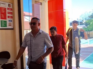 Anggota DPRD Kota Kupang Penelantar Istri-Anak Diperiksa sebagai Tersangka