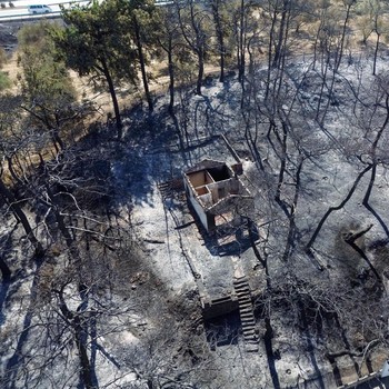Potret Udara Negeri Dua Benua Hangus Digulung Kebakaran Hutan Dahsyat