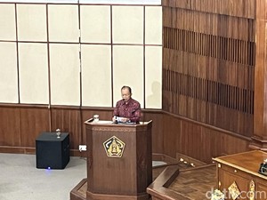 Koster Tetap Gunakan Kata Adhyaksa di Raperda Bale Kerta Desa Adat