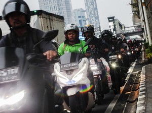 Sempat Ada Kebakaran di MT Haryono, Lalin Cawang Arah Pancoran Macet