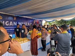 Kapolri Cek Gerakan Pangan Murah Polda Banten, Warga Ucapkan Terima Kasih