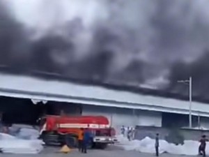 Mesin Diduga Meledak, Pabrik Tikar di Binjai Kebakaran Hebat