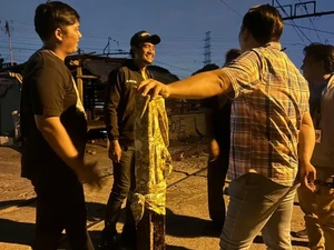 Viral Remaja Tawuran Bawa Sajam di Pinggir Rel Bonpis Tanjung Priok