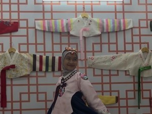 Video: Serunya Cobain Hanbok-Handicraft Korea di K-Hanbok KCCI