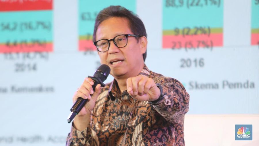 Menteri Kesehatan, Budi Gunadi Sadikin menyampaikan paparan dalam acara Health Summit di 25hours Hotel The Oddbird, Jakarta, Rabu (13/8/2025). (CNBC Indonesia/Faisal Rahman)