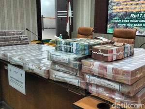 Penampakan Duit Rp 17 M Disita dari Kasus Korupsi Sekda-Anggota DPRK Aceh Jaya