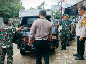 Polisi Ungkap Tabrakan 2 Mobil Boks di Ciputat Dipicu Sopir Hindari Kucing