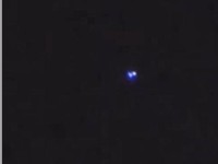 Tangkapan Layar video bercahaya dinarasikan UFO di Pancoran Mas, Depok, Jawa Barat. (Instagram)