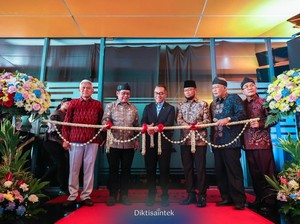 Universitas Terbuka Pusat Resmikan Gedung Prof Setijadi & Gerbang Depan