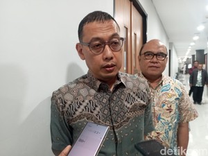 Pemkot Makassar Temukan 20 Perusahaan Fiber Optik Ilegal Bikin Kabel Semrawut