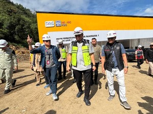 Andre Rosiade Tinjau Flyover Sitinjau Lauik, Pastikan Selesai Akhir 2027