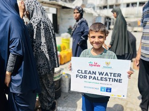 224.000 Liter Air Bersih Disalurkan Le Minerale dan BAZNAS RI ke Gaza
